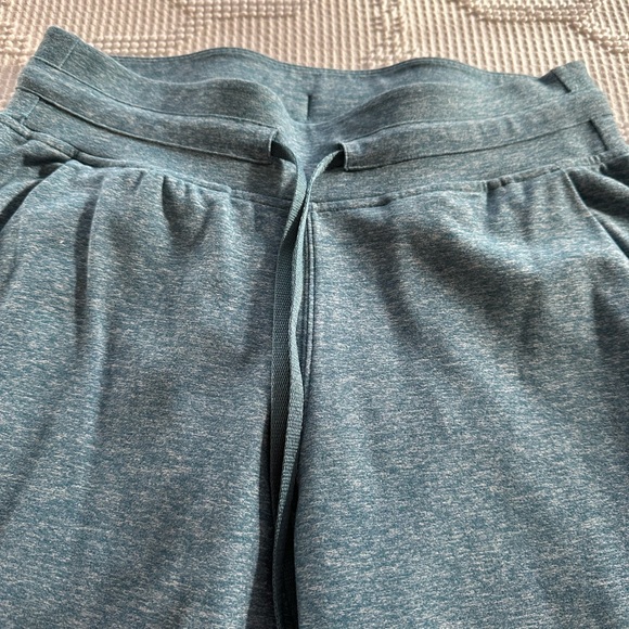 LULULEMON READY TO RULU HIGH RISE JOGGER SIZE 6 - Picture 4 of 9